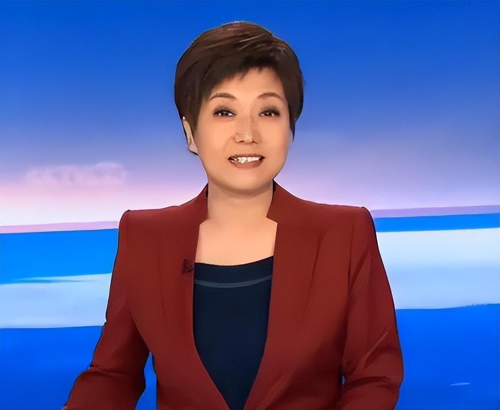 事实证明,担任妇女代表的56岁贺红梅,才是现实真正的新闻女王!