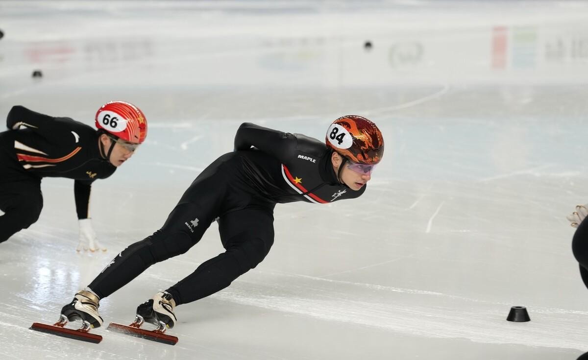 十四冬短道速滑比赛明天产生两金