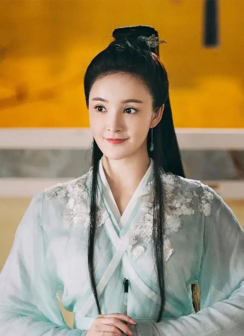 被盗数千万财产!明玉格格刘雨欣竟是隐藏的女富豪?