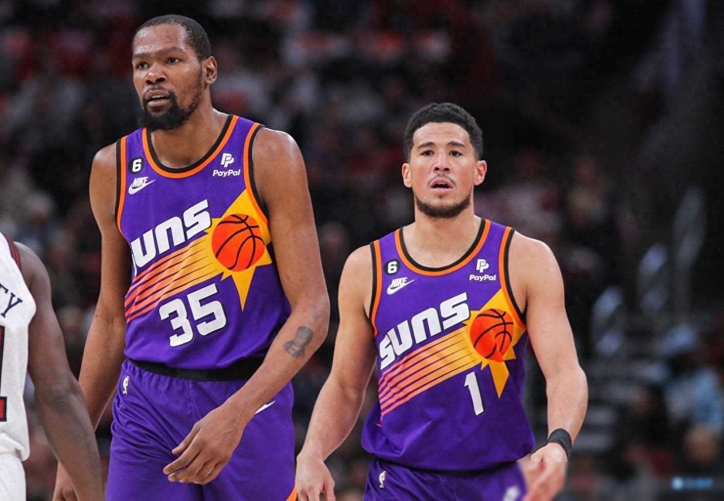 巴克利:太阳队的领袖必须是布克 kd是一个追随者而非领袖