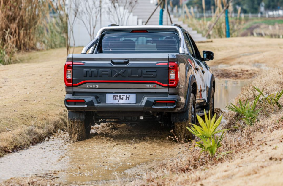 选择郭艾伦皮卡上汽大通maxus星际h,感受更高品质的皮卡出行体验