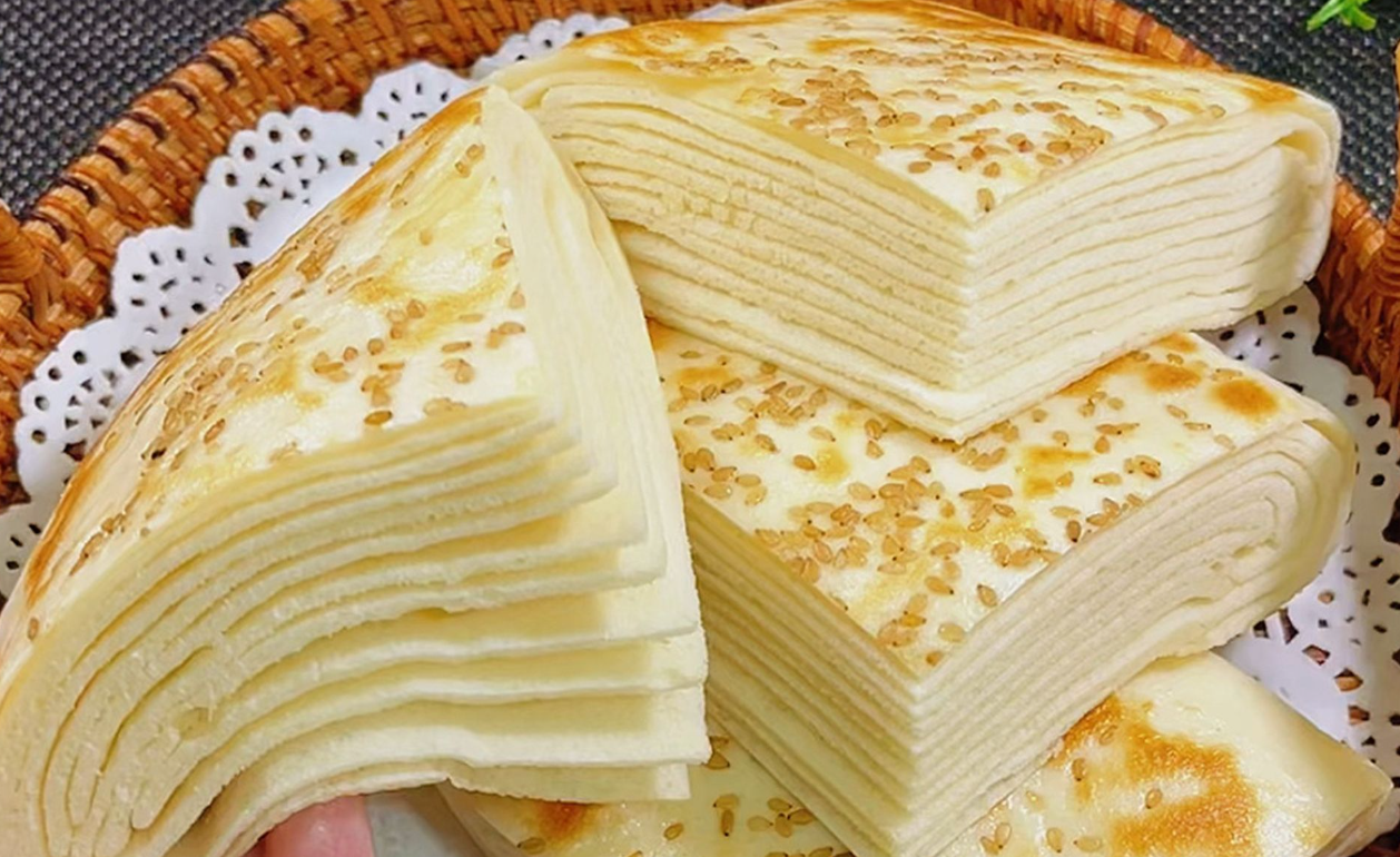 营养丰富的发面千层饼,层层香酥,一口接一口,根本停不下来!