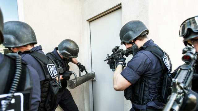 纪实:河北霸王金伯帆因杯子一夜崩塌,调查时背后竟然有军方插手