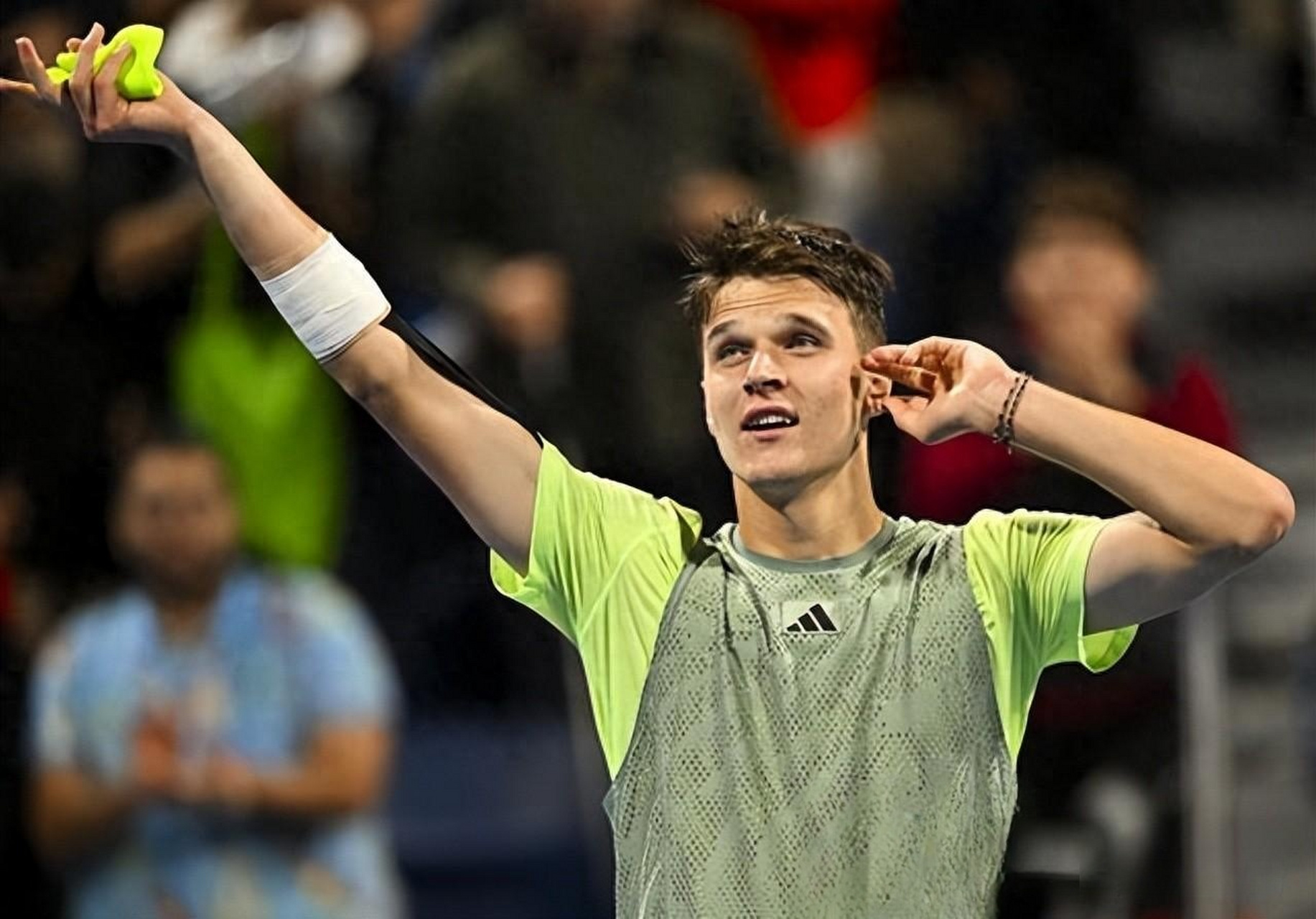 18岁的捷克少年门希克在多哈站比赛中表现出色,虽然最终未能夺冠,但他