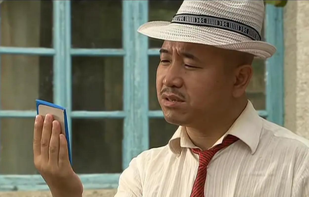 王小利眼里有泪:3个儿女每一个都爱,一婚二婚都有痛