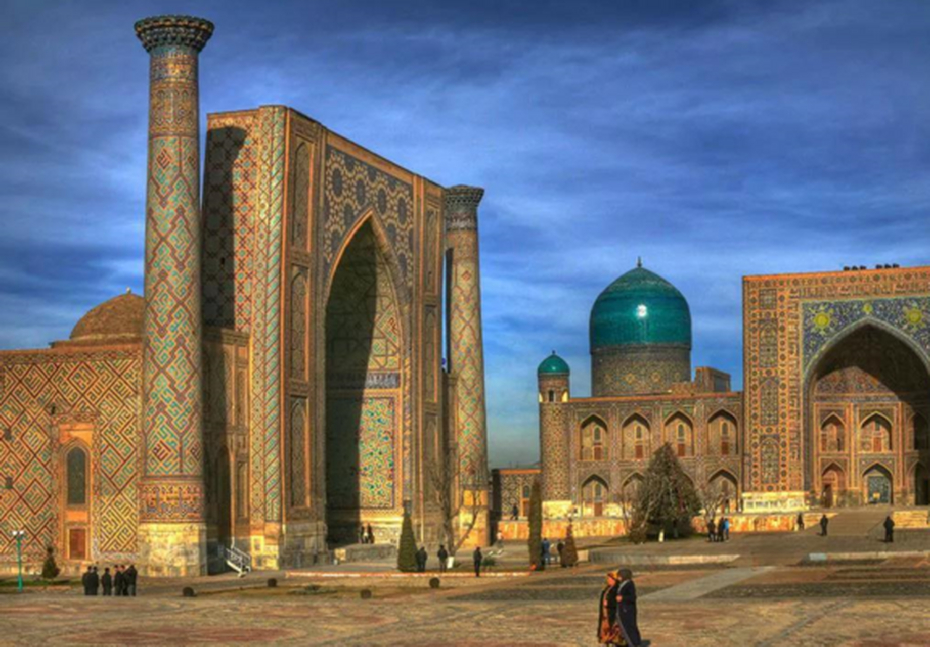 答儿麻失里在河中地区的统治成功,但与东部游牧民关系疏远,最终在叛乱