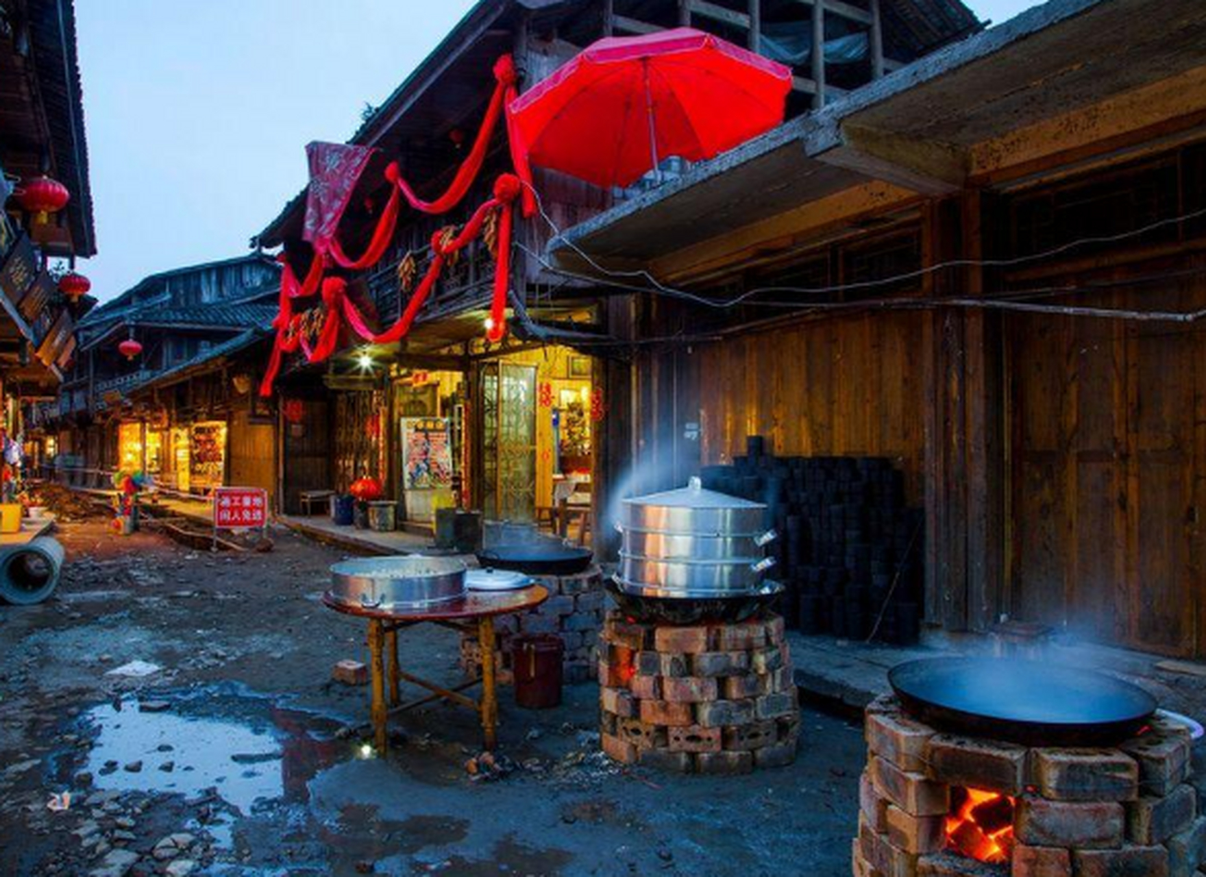 快来探索属于你的惊喜吧![原文:四川一4a古镇走红,许多.