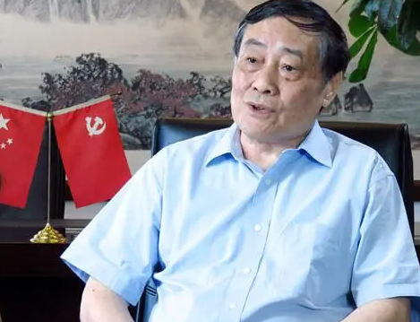 一句话让马化腾变结巴,给员工涨薪分房,娃哈哈的宗庆后有多牛