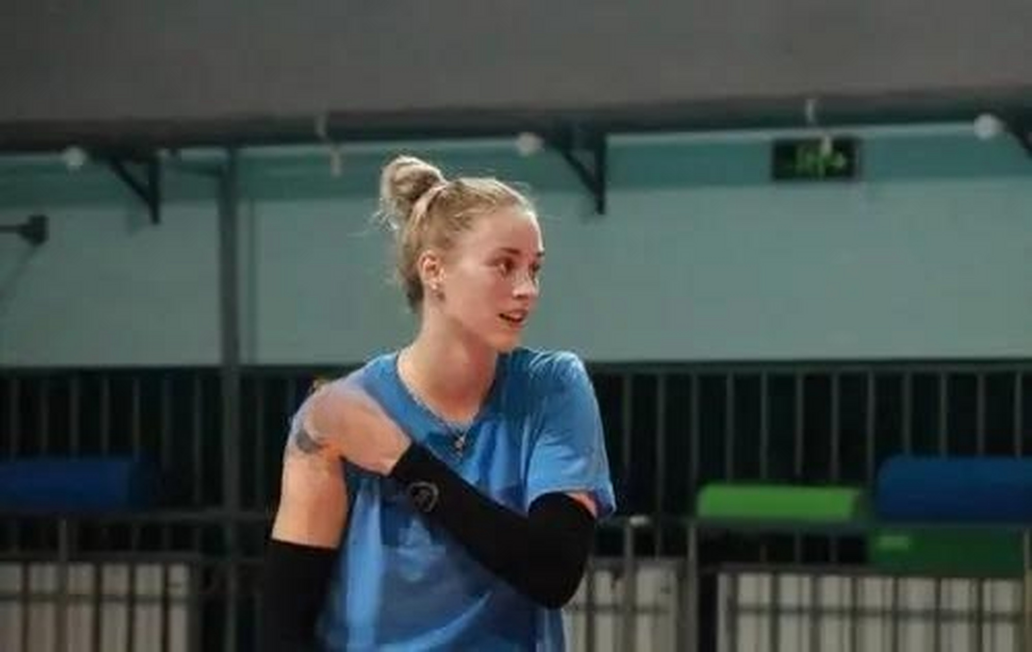 从女排到沙滩排球,德国女将利普曼凭借惊人的105km/h扣球速度和非凡