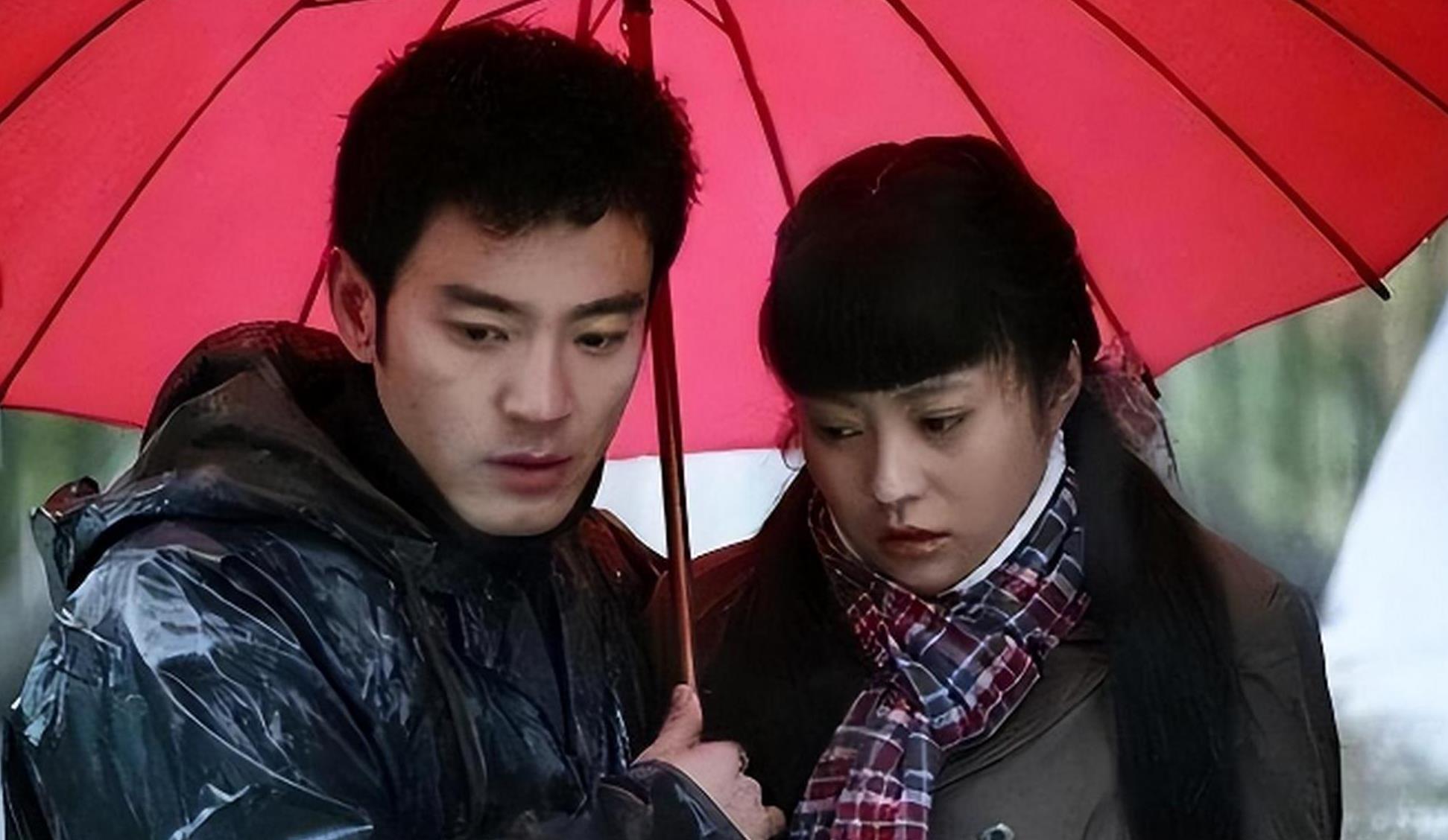 演员郝蕾与刘烨离婚后独自抚养儿子,曾苦恼儿子长相成忧?