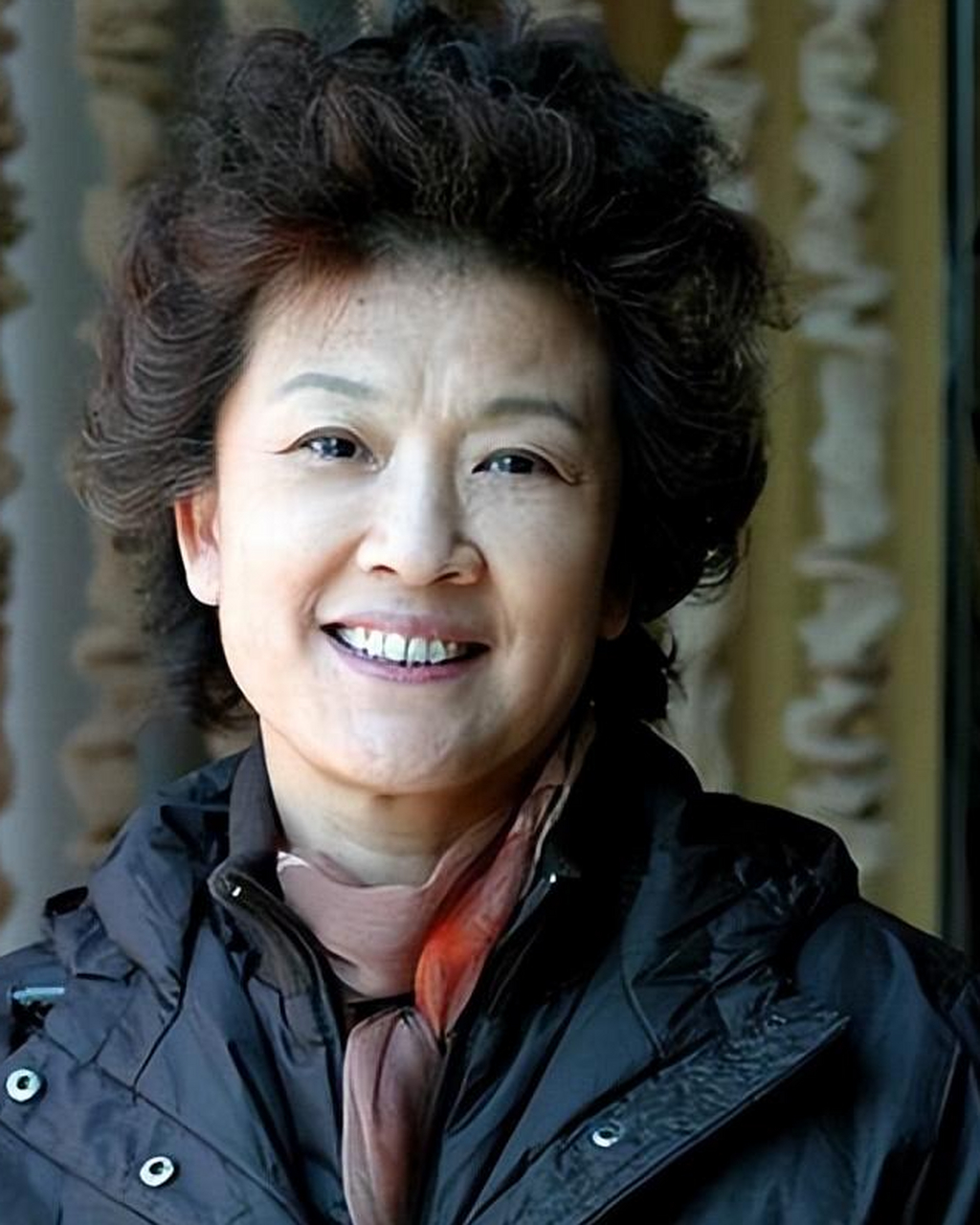 宋春丽,事业与家庭的双重勇者!61岁代孕成母亲的她用坚韧弥补遗憾.