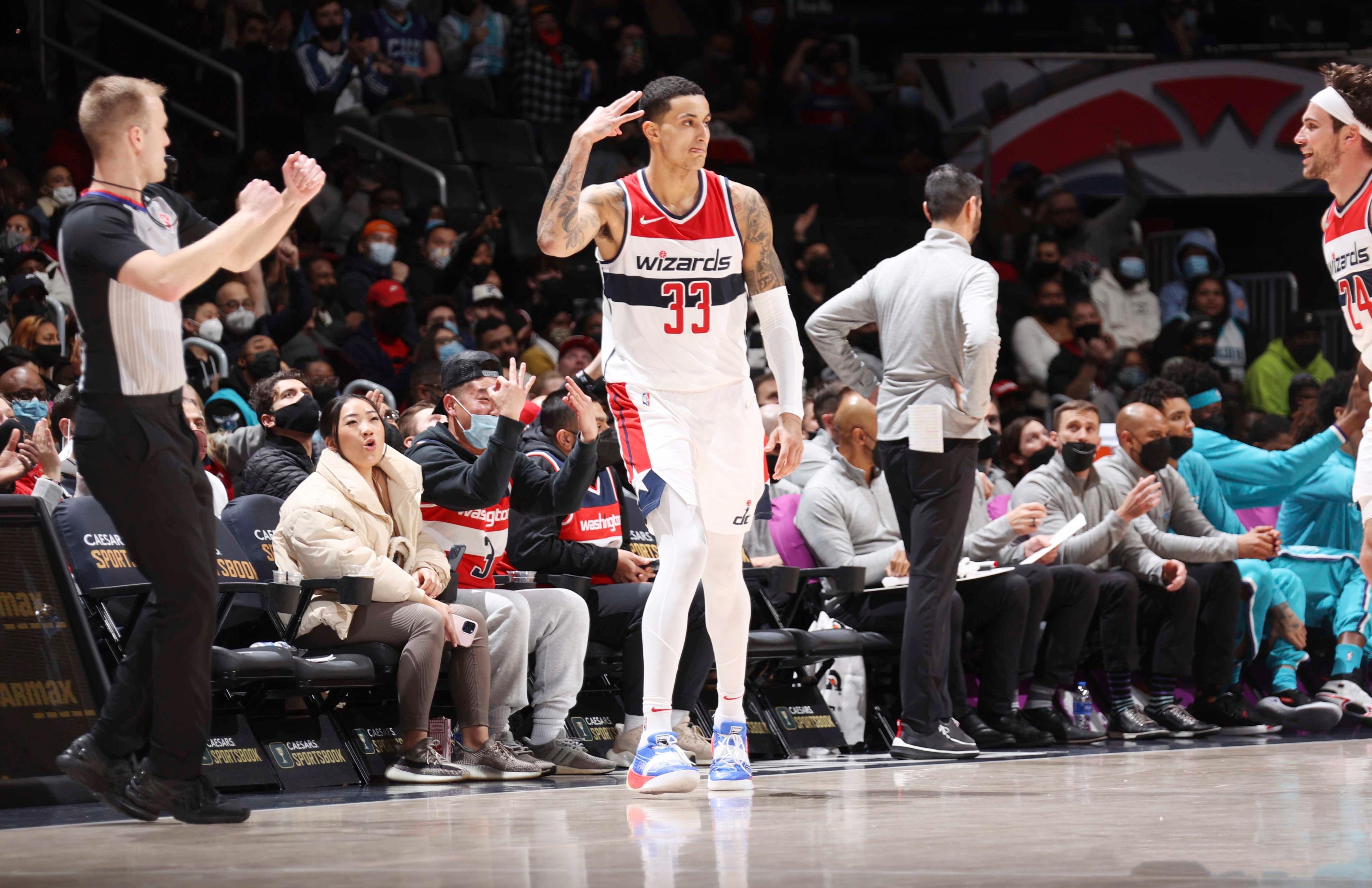 5换1!恭喜湖人迎回22 6旧将?詹眉要轻松了