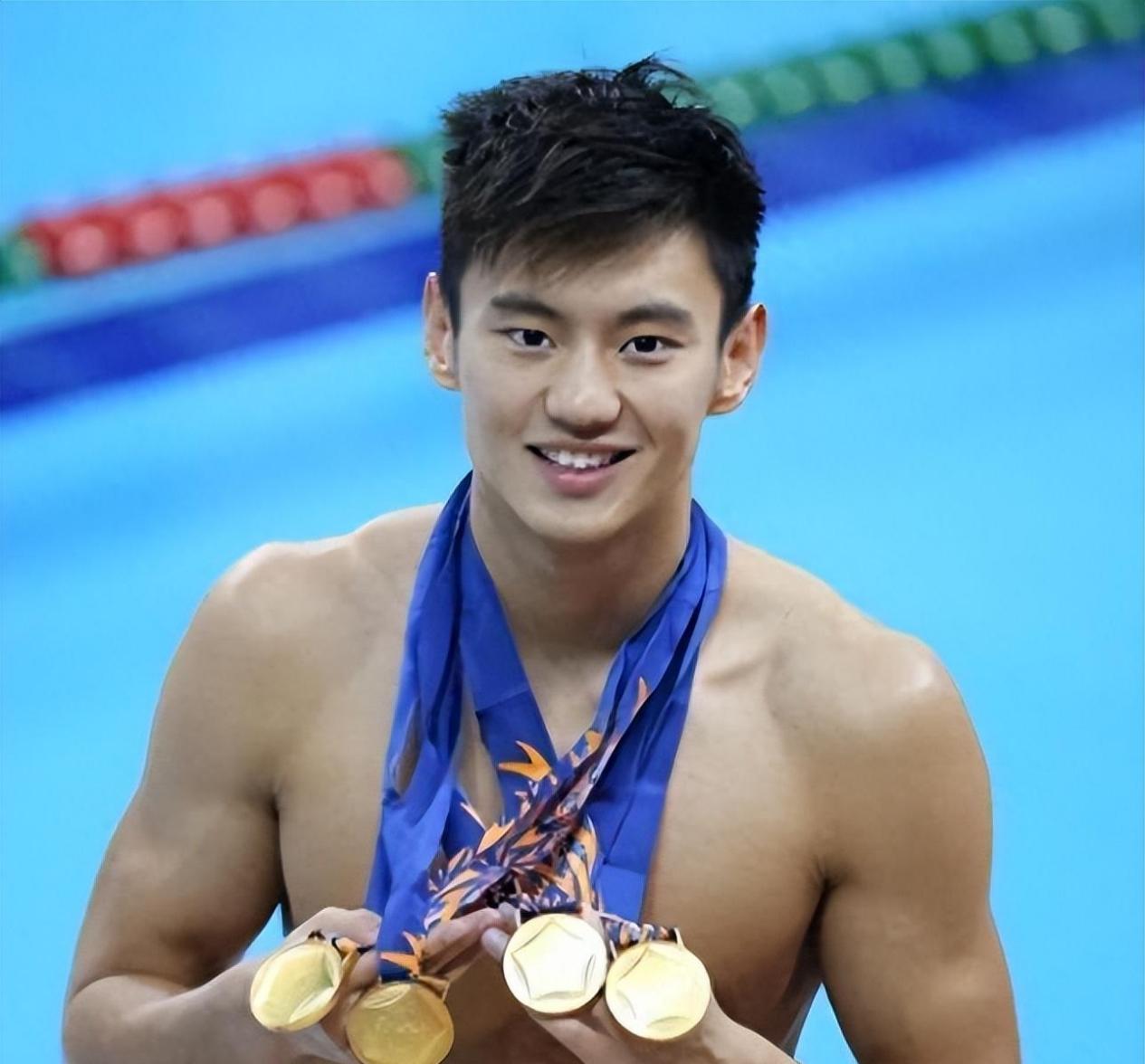 宁泽涛:泳坛巅峰与低谷,伊利争端引退,传奇命途波折
