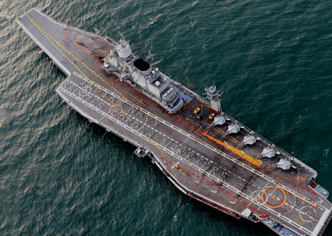 局座预言果然应验,英国考虑出售航母,印度最有可能接盘