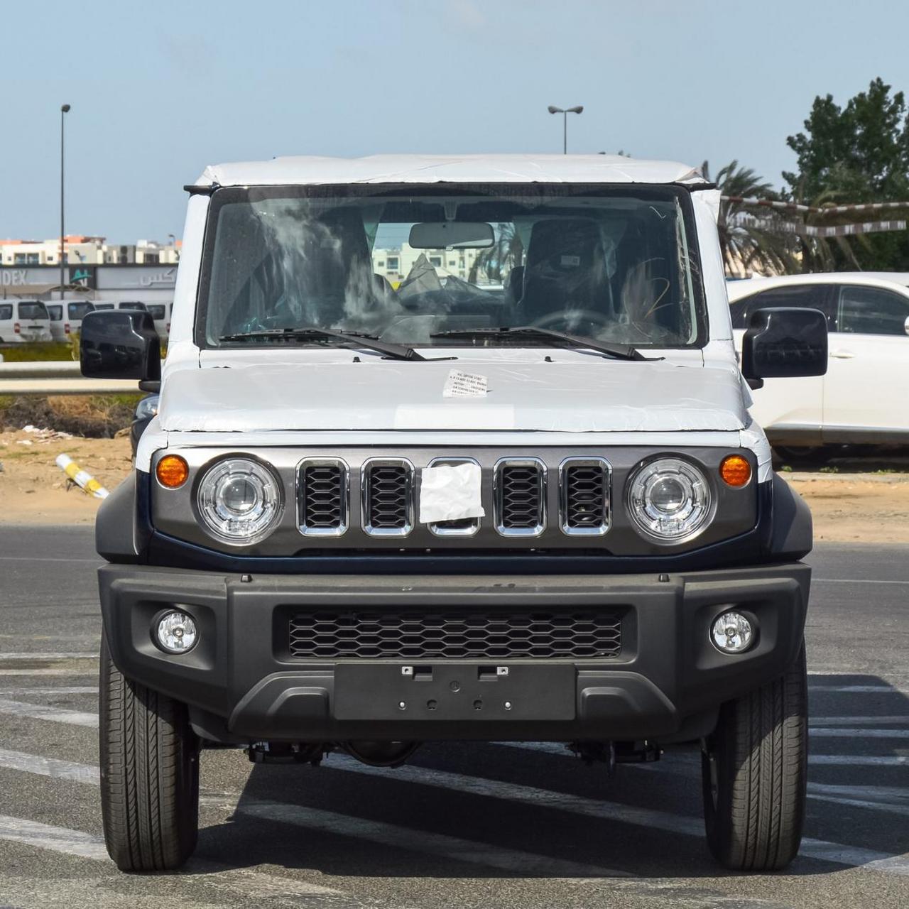 硬派越野车市场再掀热潮!新款铃木吉姆尼震撼登场,0.6升三缸动力十足.