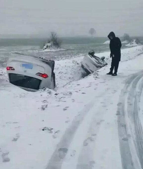 闹大了!岳阳女乘客怒斥干部后续:女子真容曝光,发声道歉求原谅
