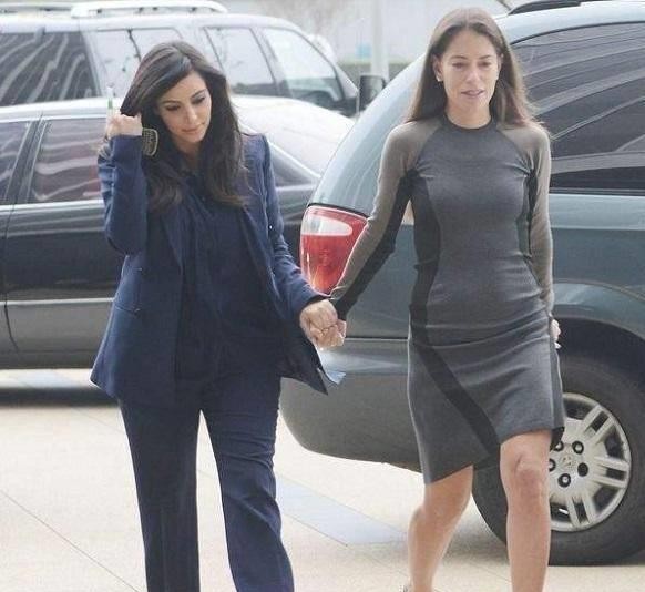 卡戴珊正式申请离婚!与侃爷共同抚养4个孩子,分割266亿财产