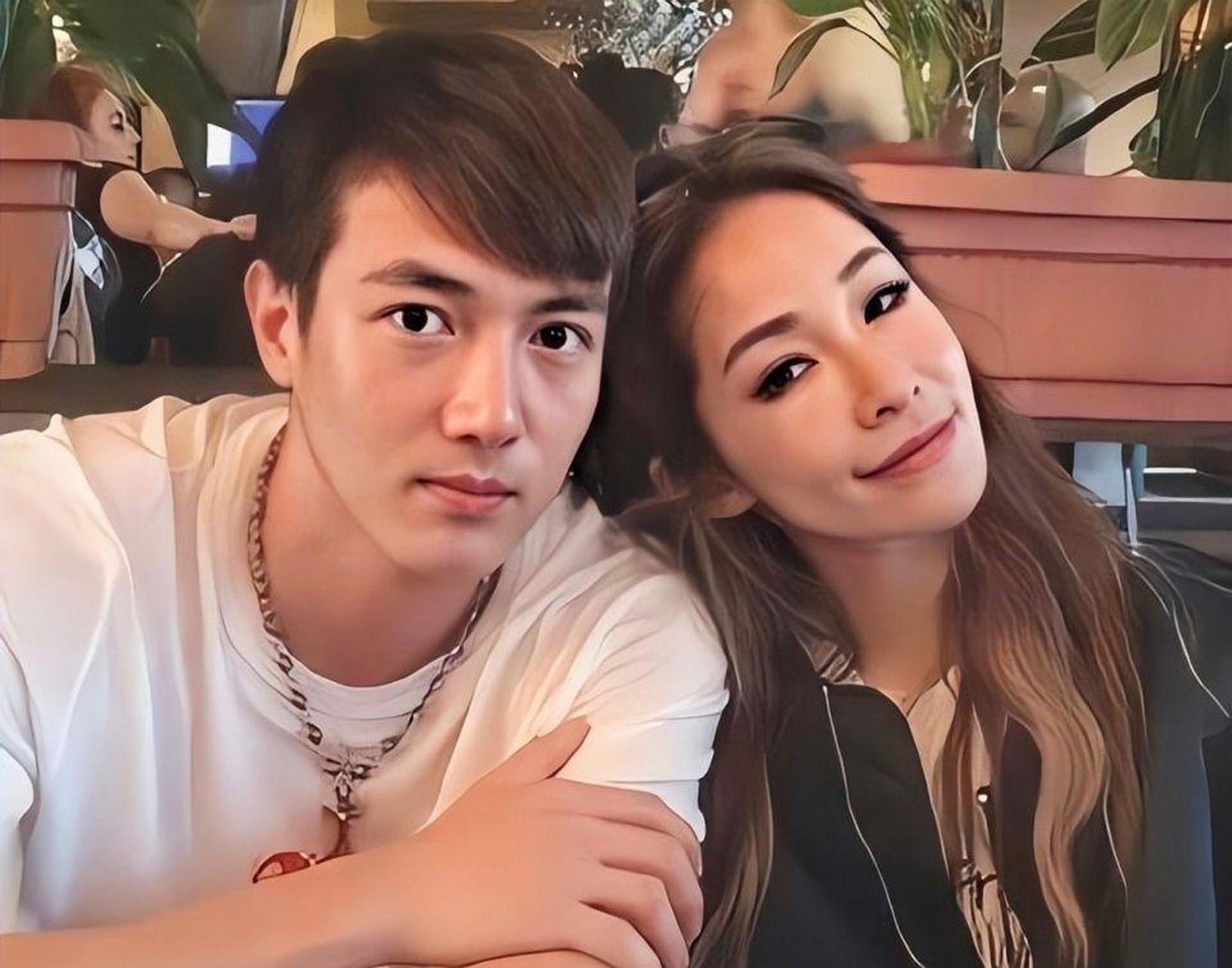 黄皓与萧亚轩分手后,与万相遇并组建新家庭,成为父亲.