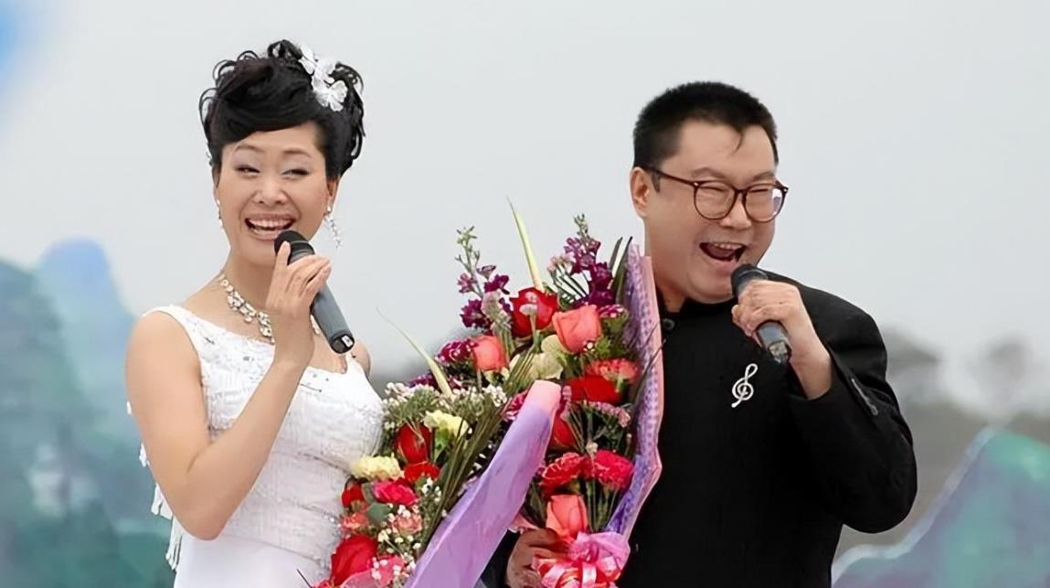 污点艺人尹相杰和于文华直播被举报,网友:善良要用对地方!