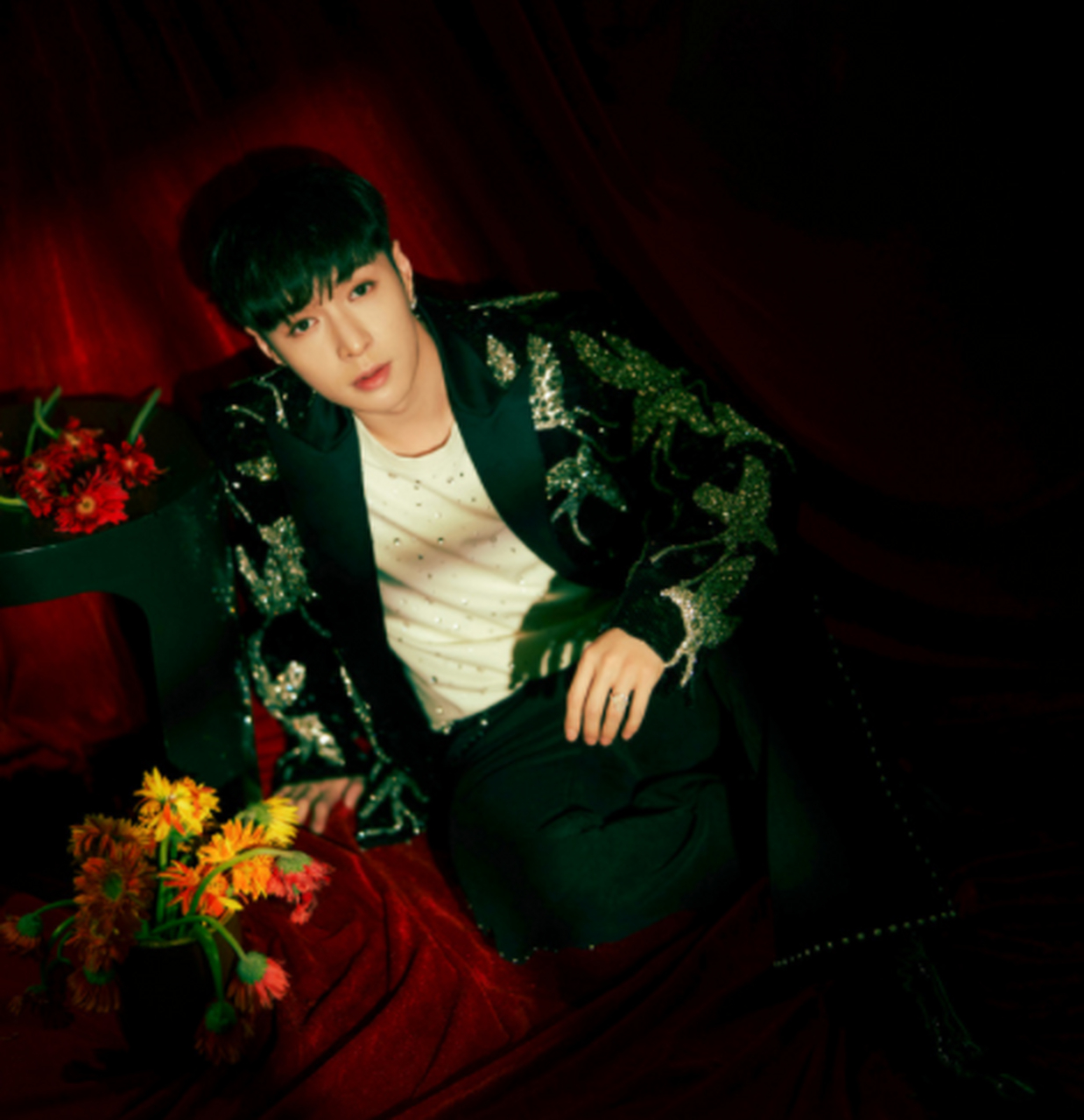 范丞丞,杨超越,华晨宇,迪丽热巴,张艺兴五位娱乐圈璀璨明星,各自魅力