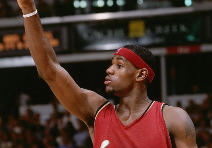 kd狂揽70场40 !nba历史之巅争夺:乔科詹现身,火箭巨星难以匹敌