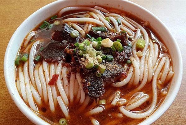 湖南旅游名小吃:益阳特色米粉,地方风味十足
