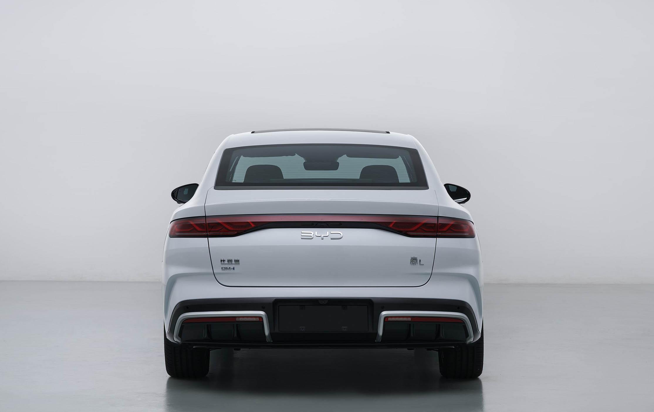 搭载第五代dm-i系统,定位比秦plus高,比亚迪秦l路试谍照曝光