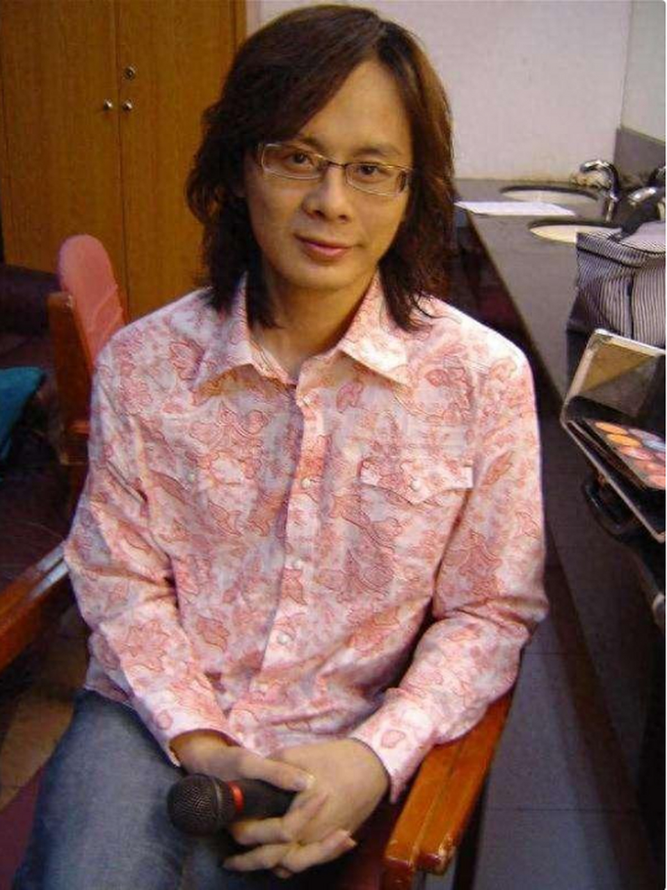 农夫山泉因媚日指控引发抵制浪潮,知名音乐人唐磊发声支持农夫山泉