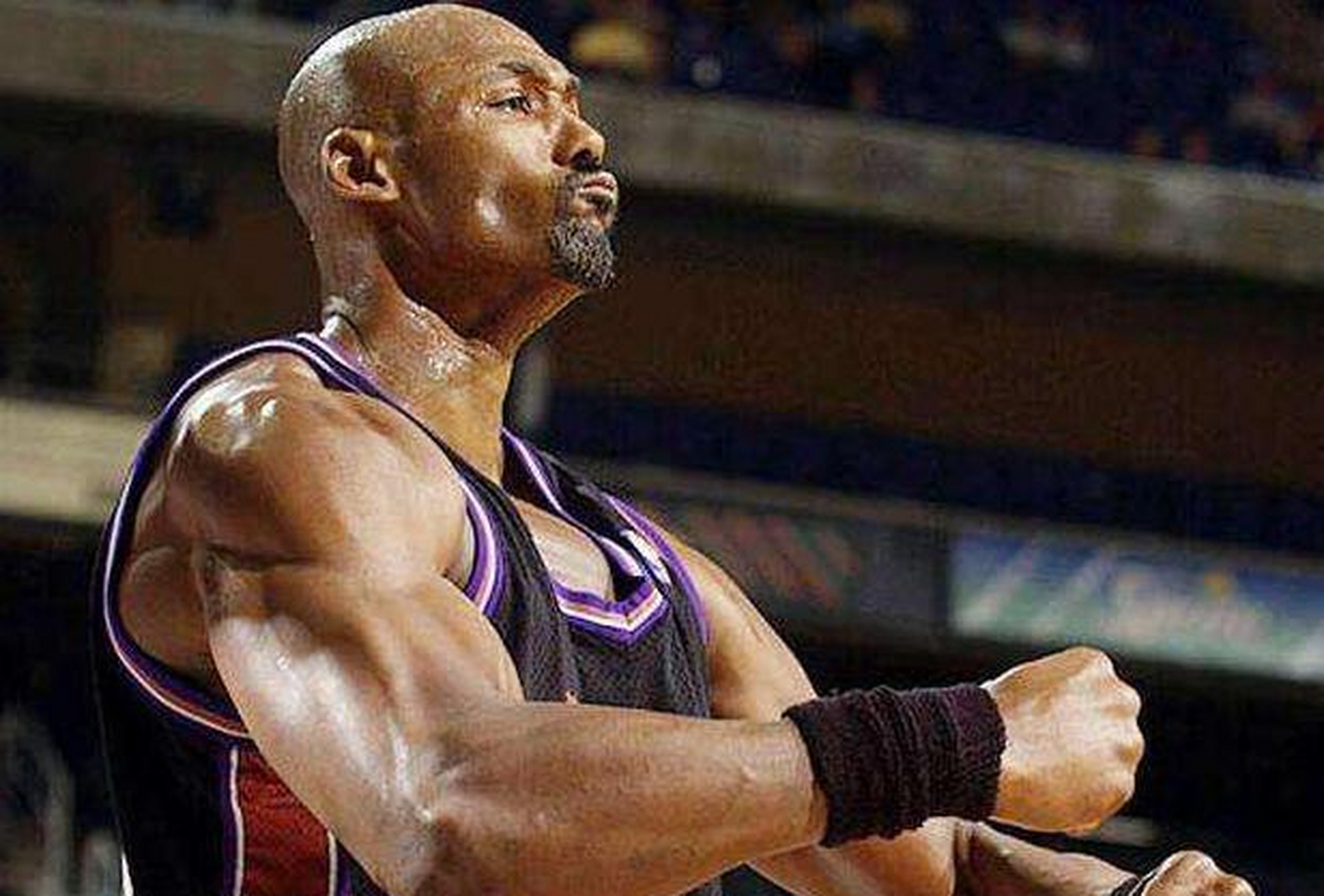 詹姆斯,锡安等nba球员通过长时间训练和努力,打造了强健有力的肌肉