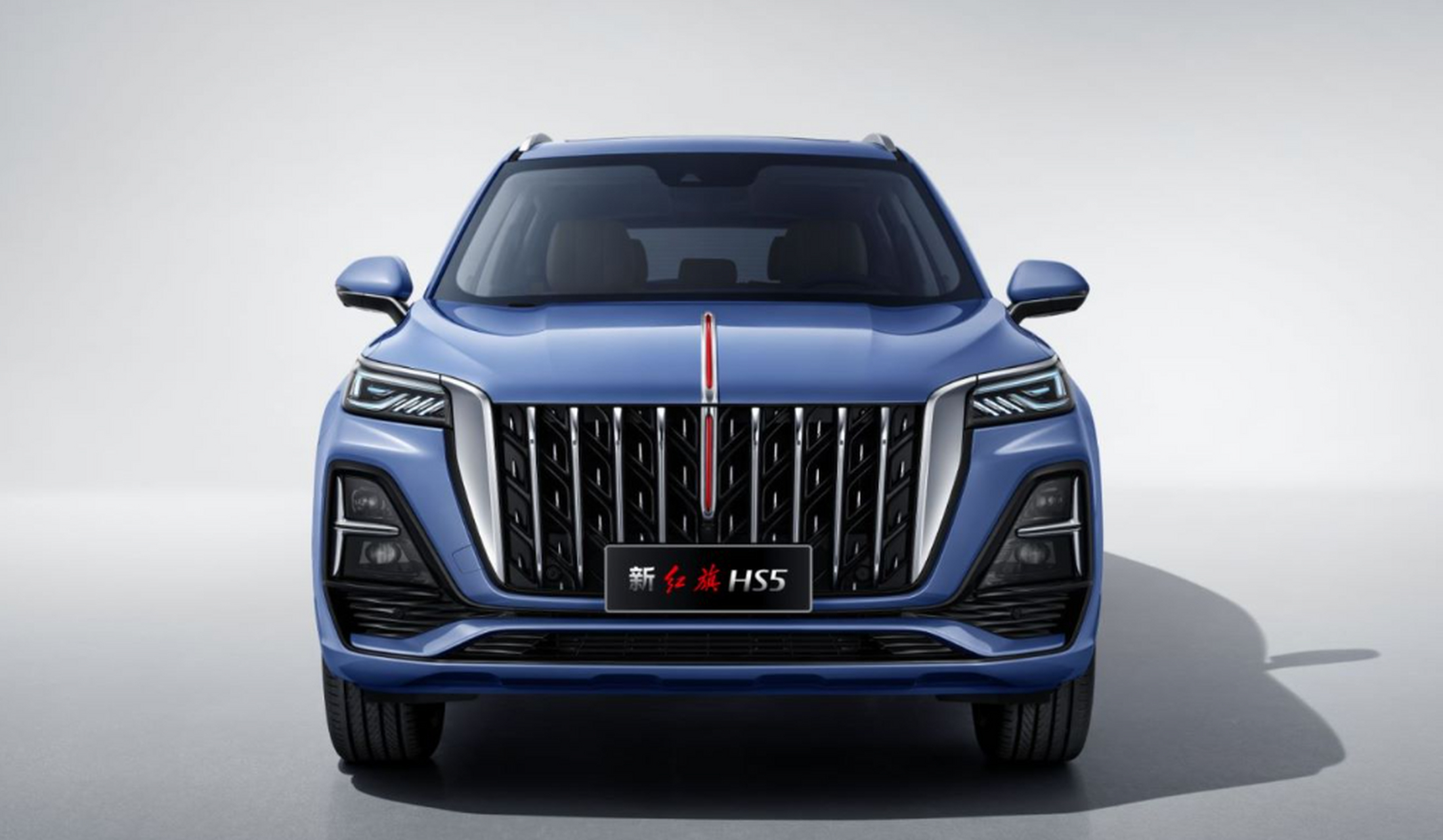 新红旗hs5是国产b级豪华suv的首选,销量超过50万辆,外观高端大气,车内