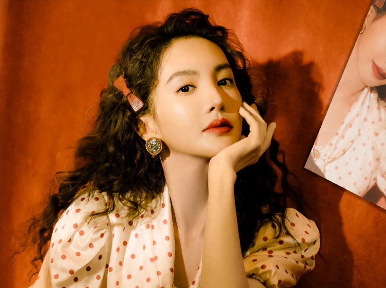 金晨胡夏被曝分手!女方单方面取关,此前刚见过父母,原因疑曝光