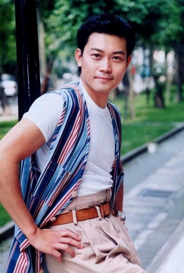 曾伟权:因癌症离世!终生未婚无人送终,所有遗产全给了古天乐