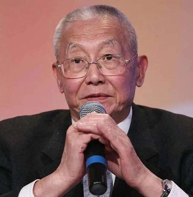 中国"体坛恶人"魏纪中:排挤郎平,刘国梁,如今88岁仍生龙活虎