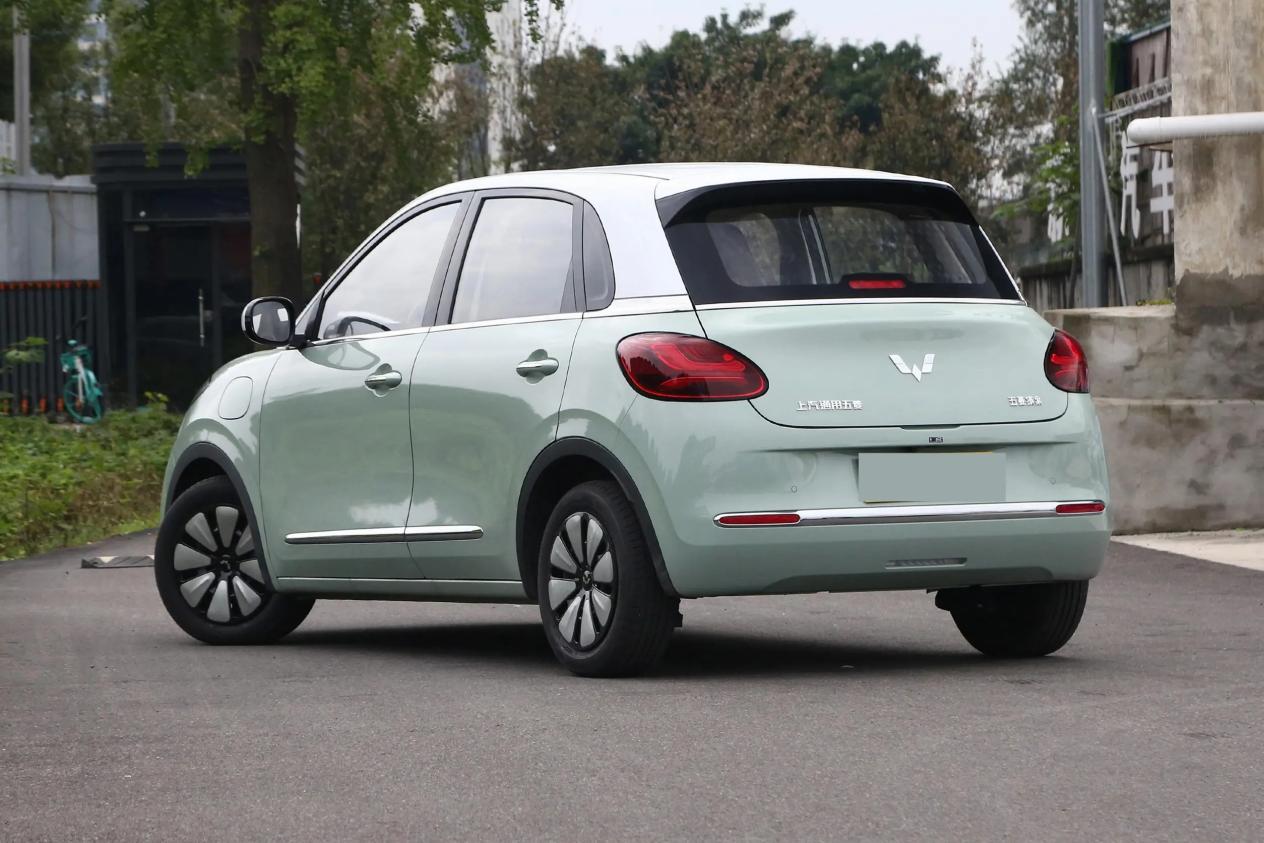 五菱又一"全能王",颜值高过哪吒,价格香过海鸥荣耀版