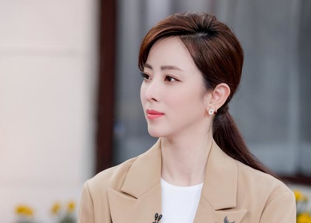 失去央视镜头,张蕾和李思思事业发展差距大