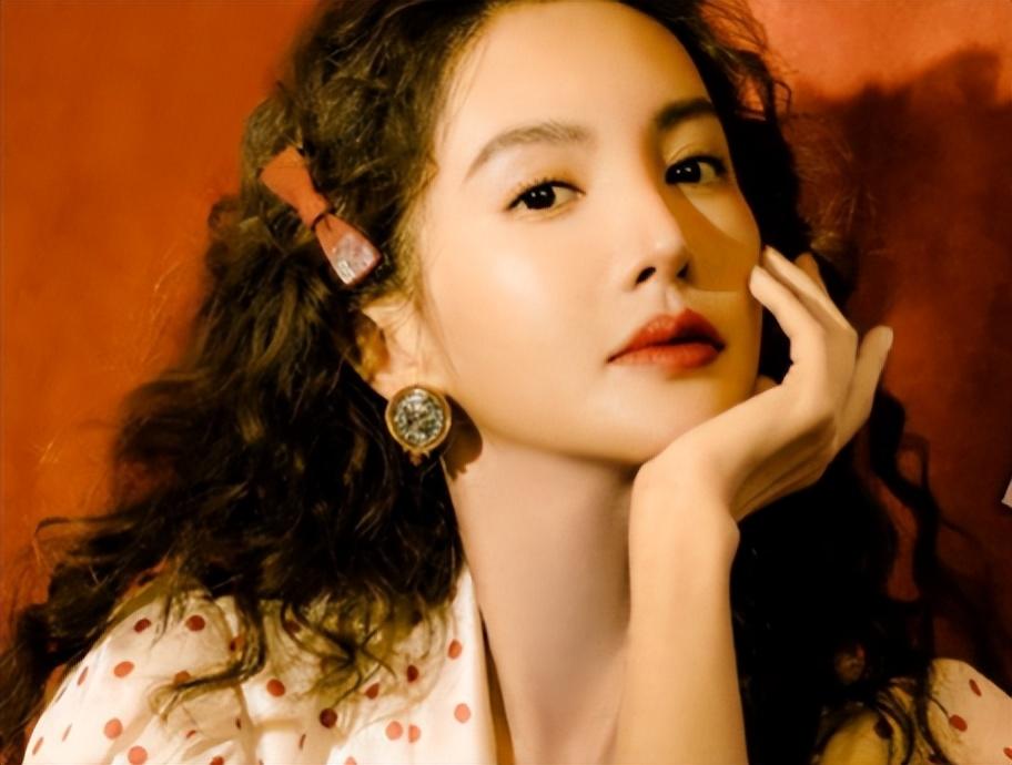 金晨胡夏被曝分手!女方单方面取关,此前刚见过父母,原因疑曝光