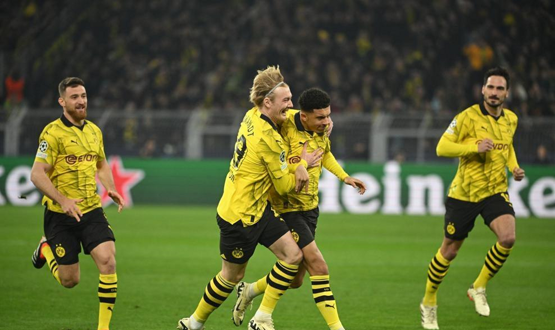 多特蒙德2-0埃因霍温,欧冠八强诞生!