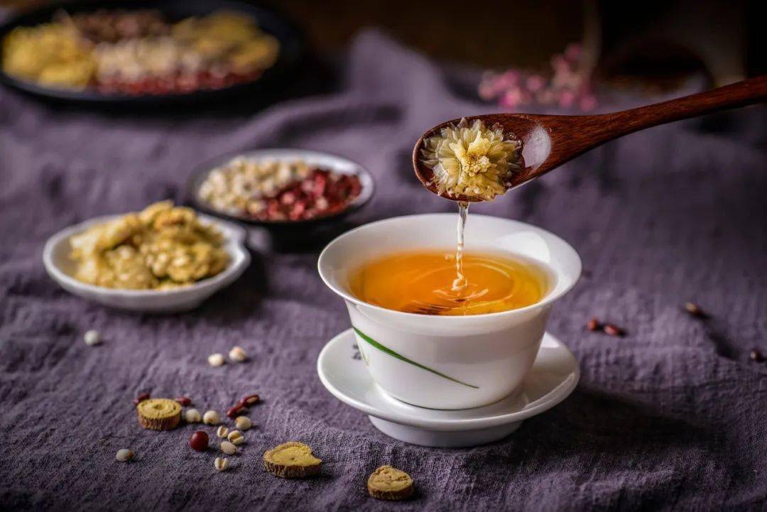 养生茶哪些比较好,茶香四溢,几种茶饮推荐