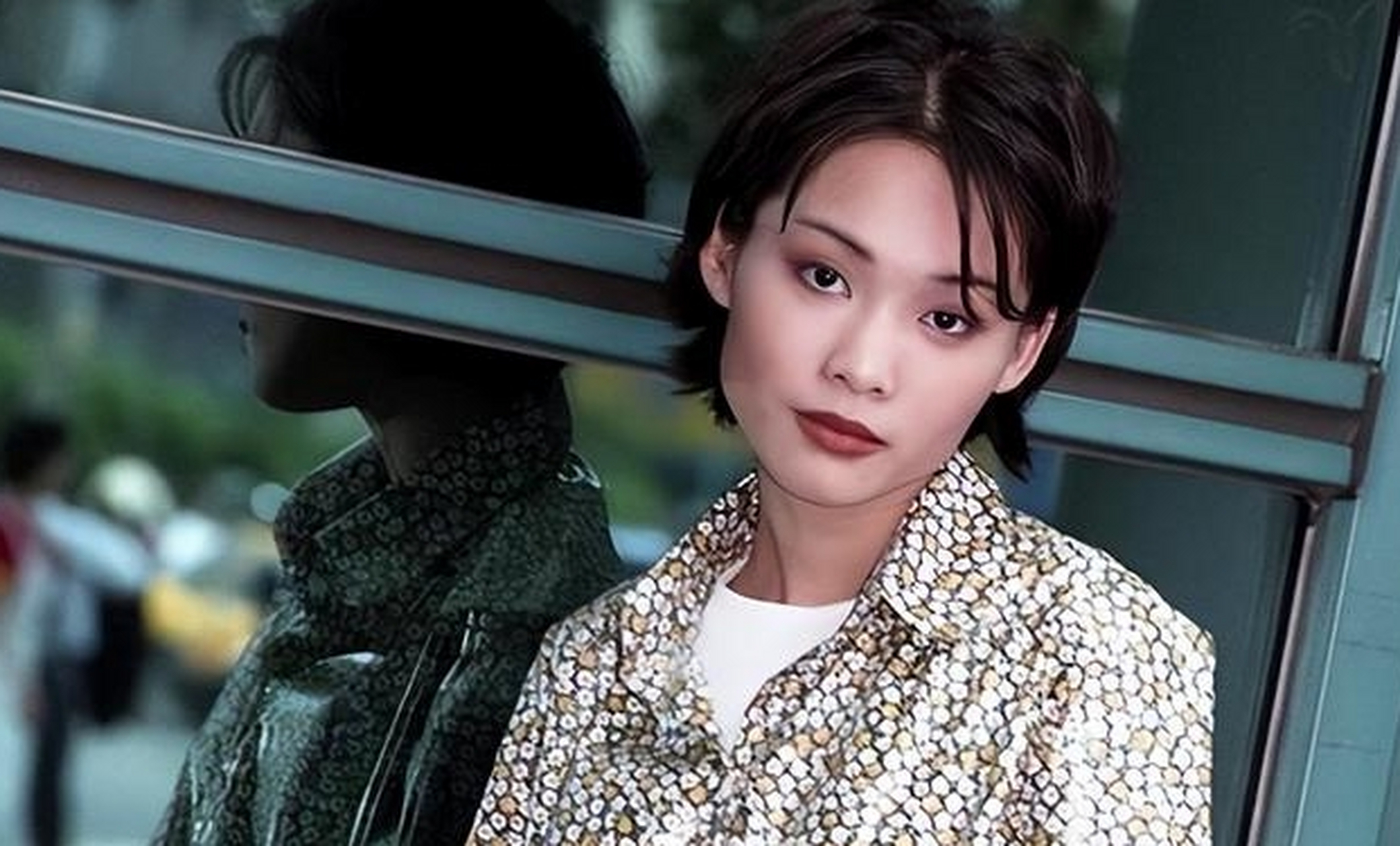 许美静遭遇陈佳明和袁耀发的背叛,突显渣男渣女的虚伪和自私.