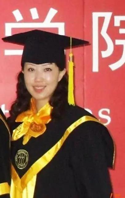 美女博士常艳是谁?她如何迷失自己?结局如何?