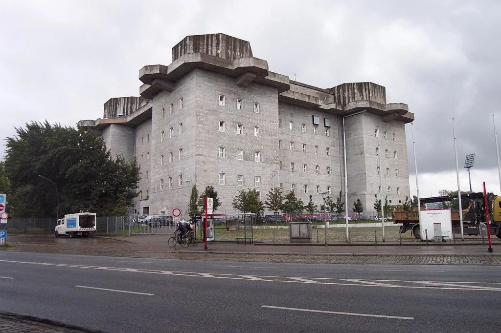 二战德国巨型高射炮塔地堡