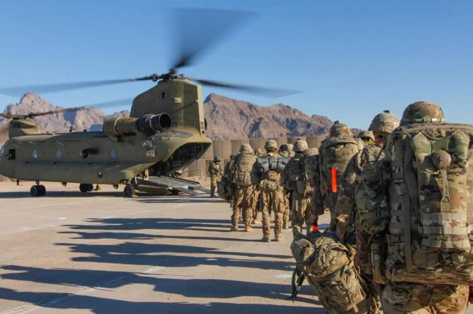 朝鲜军工积极备战,军列货船昼夜穿梭,弹药直送俄乌前线