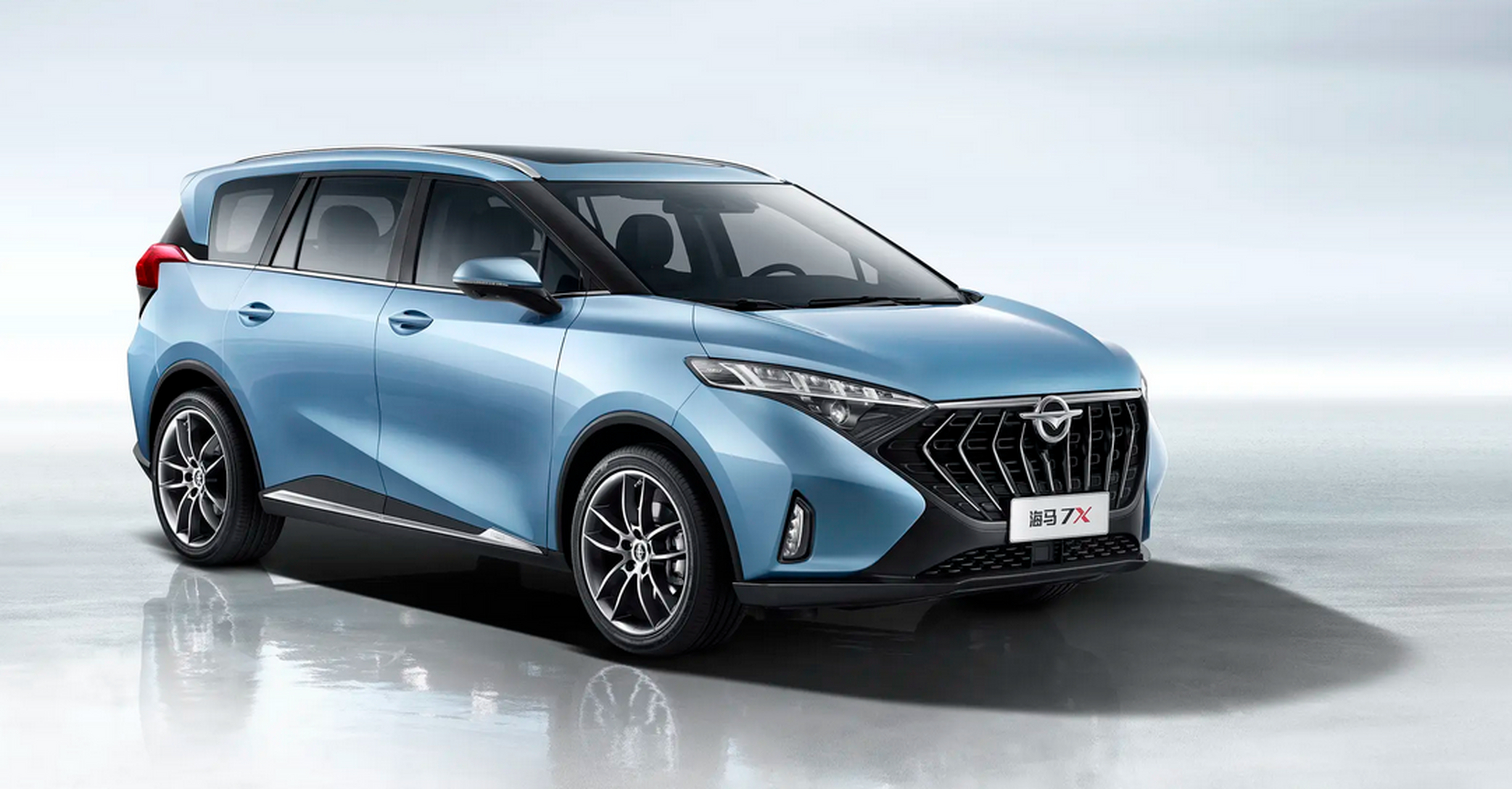 海马7x作为一汽海马的紧凑型mpv新秀07外观时尚,配置升级却销量平平