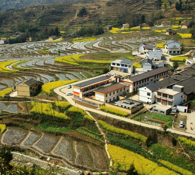 凤堰古梯田:山间村寨人间仙乡,领略到农耕文明的瑰宝