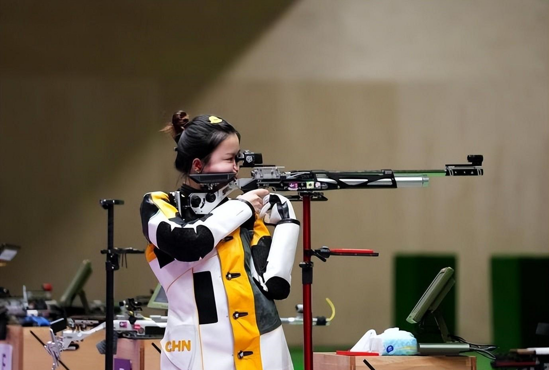 杨倩,曾经的射击女将,在东京奥运会创造辉煌后,因家庭变故和新人涌现