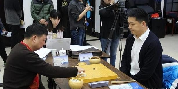 棋手张璇和长海图片