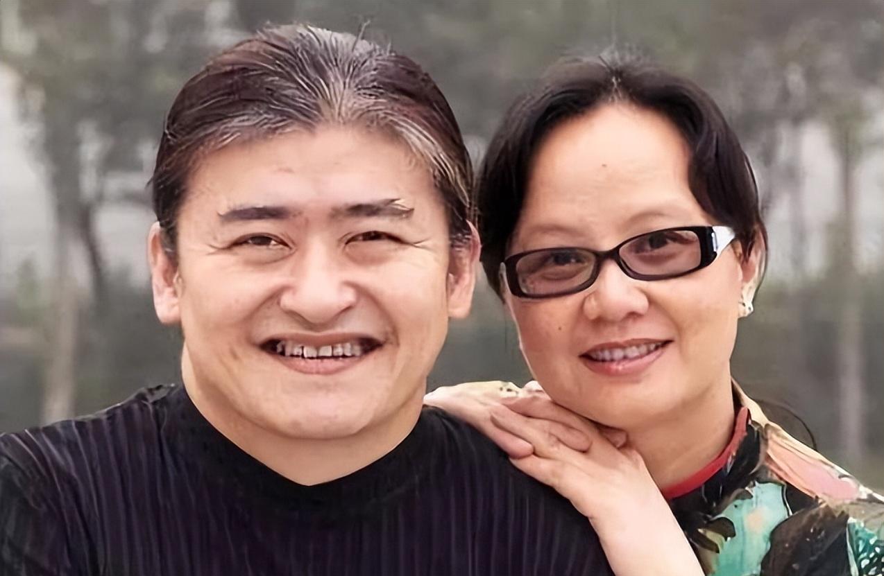 刘欢和妻子相识9天就求婚,但患上"不死病",妻子不离不弃