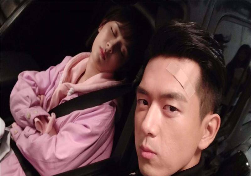 新作品期待!神仙友谊令人羡慕:杨紫李现"童颜夫妇"再次合作