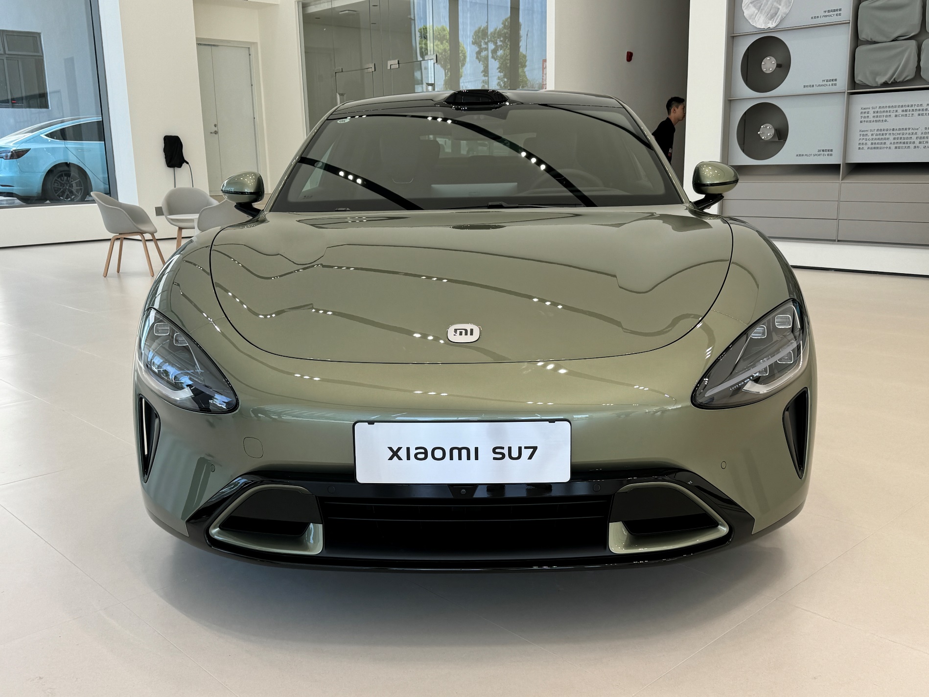 小米su7三款配置定价21.59万,24.59万和29.99万,你会买吗?