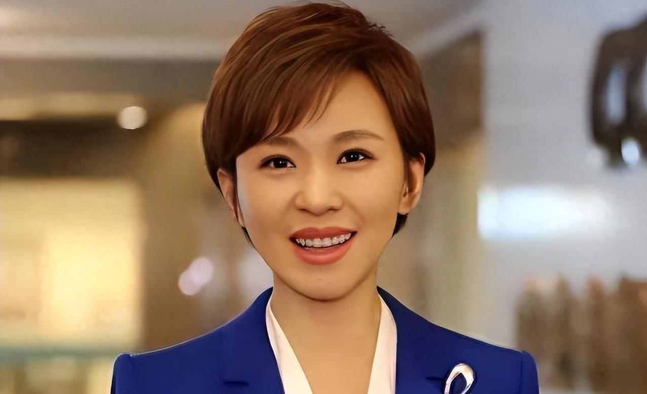 消失3年,央视"国脸"欧阳夏丹现已成功转行,背后原因引人心疼